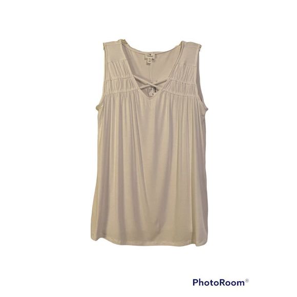 dressbarn Tops - Dressbarn | Sleeveless white top with ruching details size medium NWT